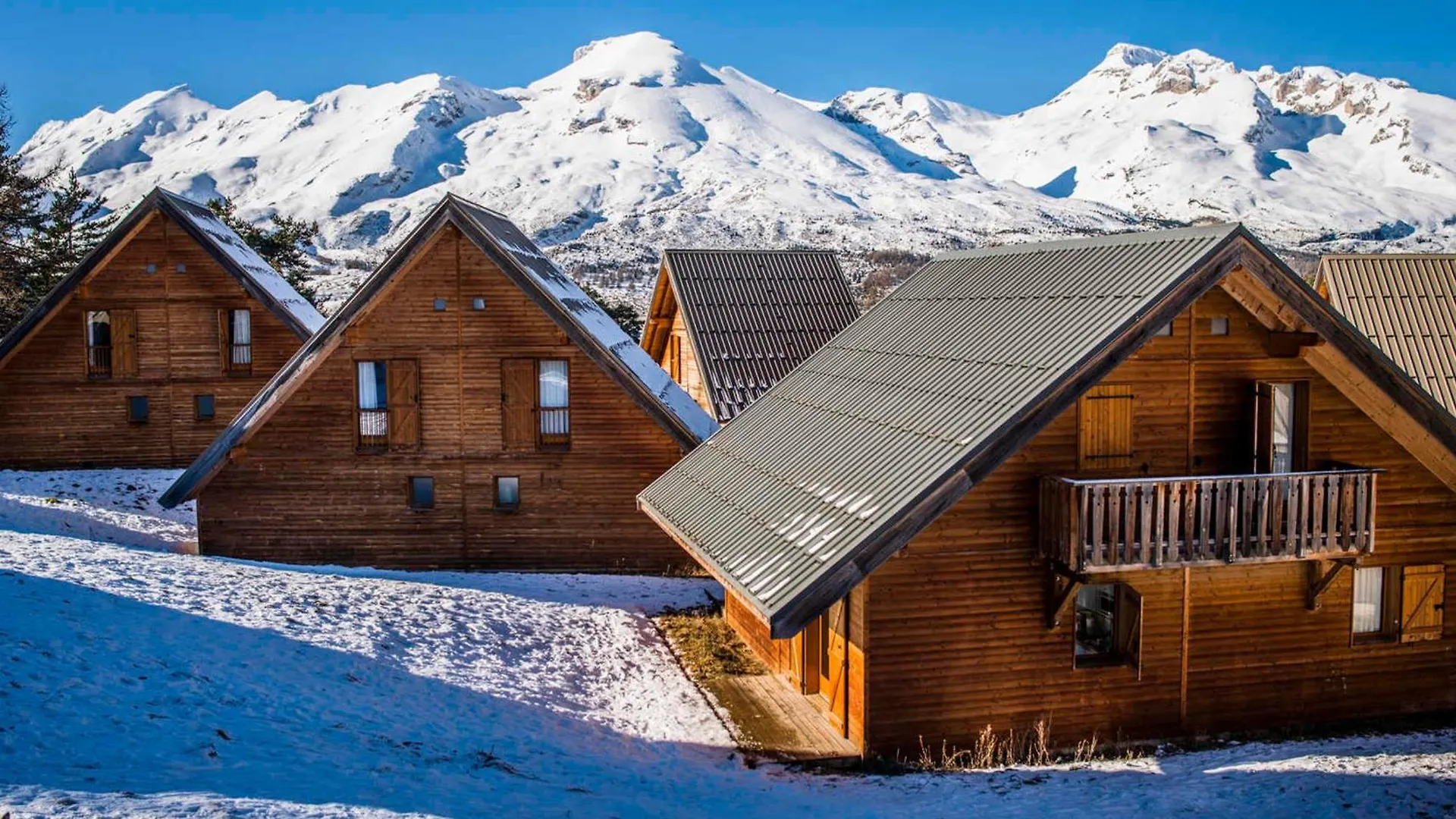 Chalet Mitoyen - 3 Pieces, 7 Pers. - Residence Les Flocons Du Soleil, La Joue Du Loup, Devoluy - Fr-1-504-442 Le Devoluy
